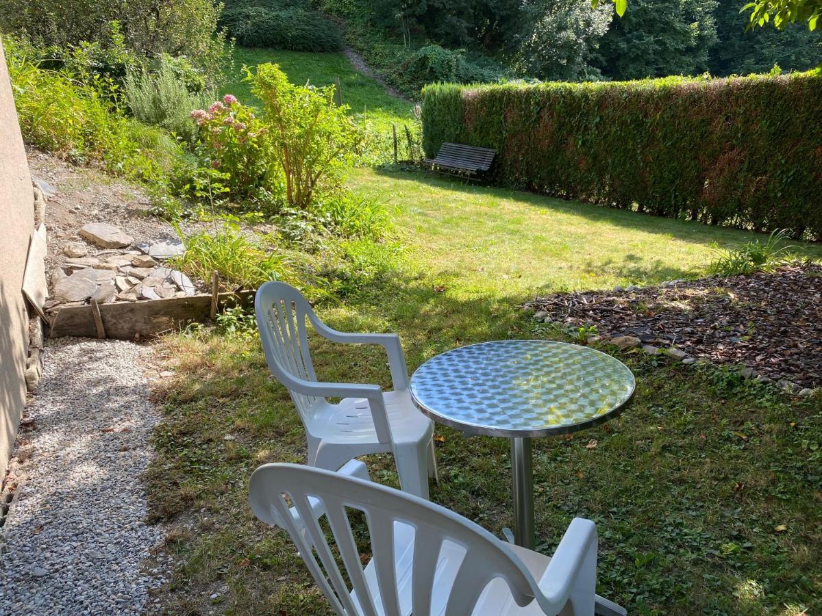 Joli Studio Pres Des Bains De Lavey Exterior foto